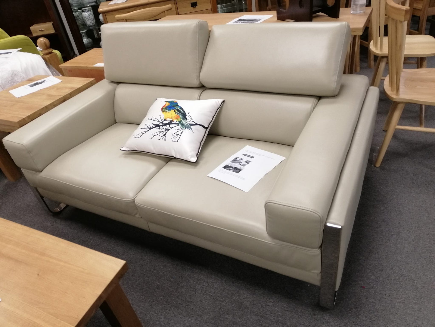 3+2 Full Italian Leather Lounge Suite #880, 2 colours Available , Special now