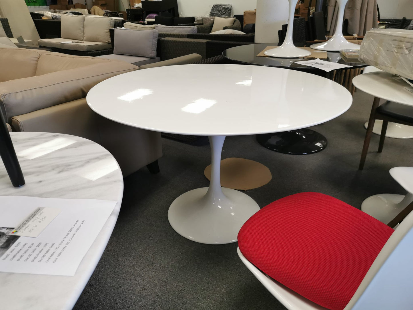 MDF Tulip Dining Table - 135 cm Diameter