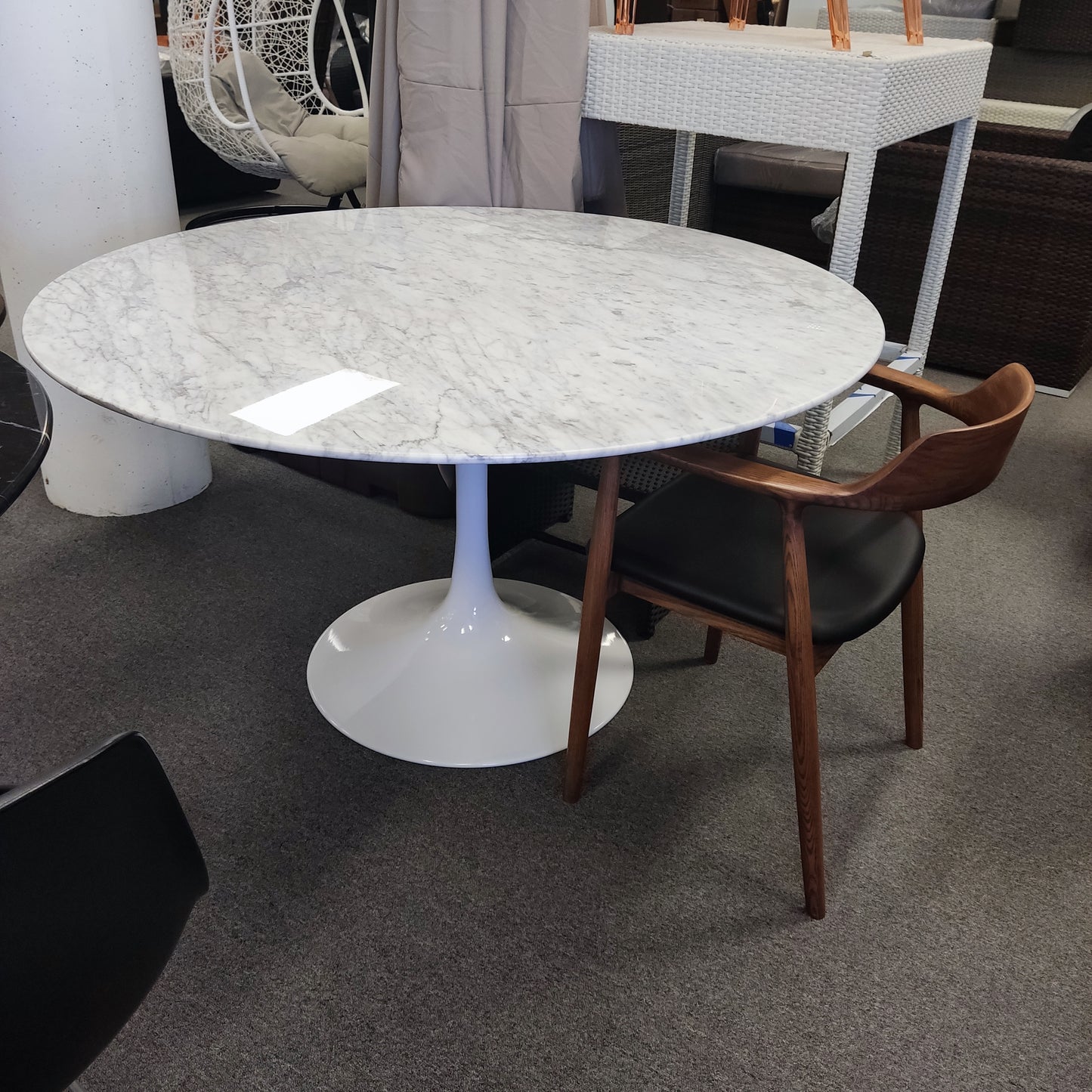 Replica Marble top Tulip dining table Dia135cm