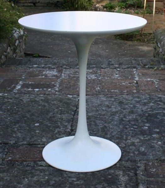 Fiberglass Round Tulip Table - White - 70 cm Diameter