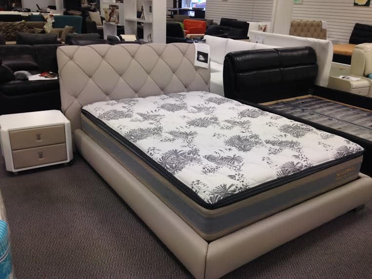 NZ Made queen size Pocket spring Mattress with pillow top Clearance sale.