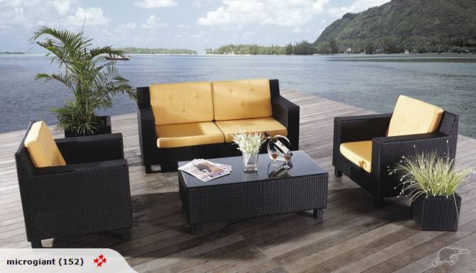 Smart 4pcs PE rattan outdoor sofa set, special now.