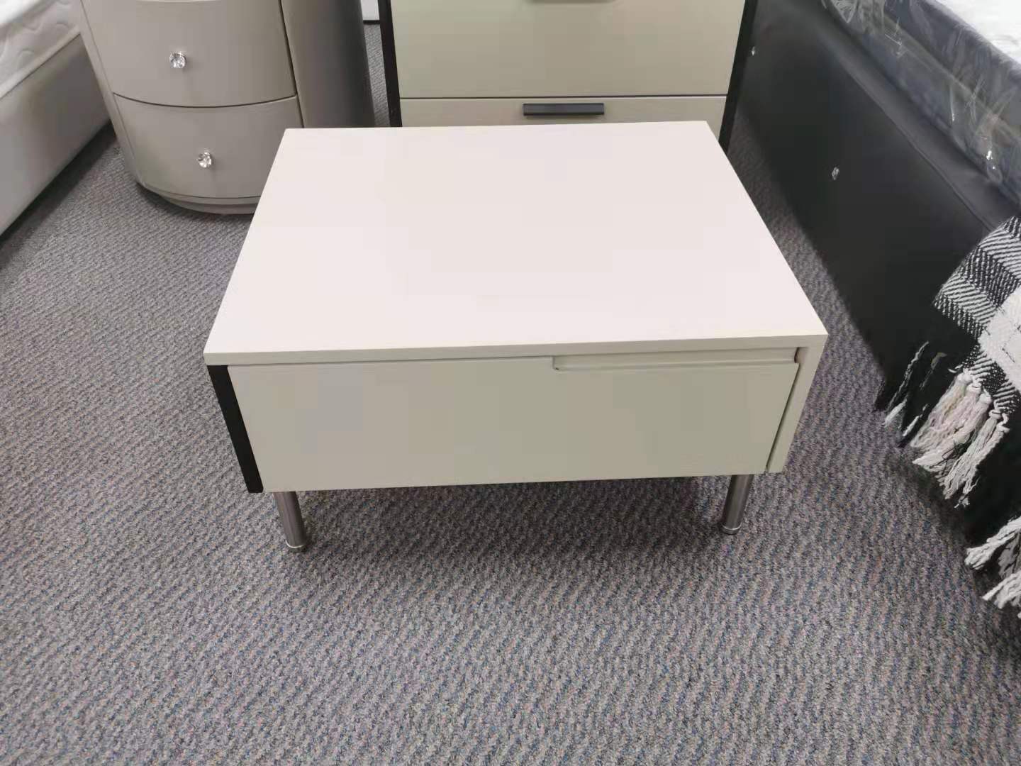 Nice design bedside table K193 - CLEARANCE SALE