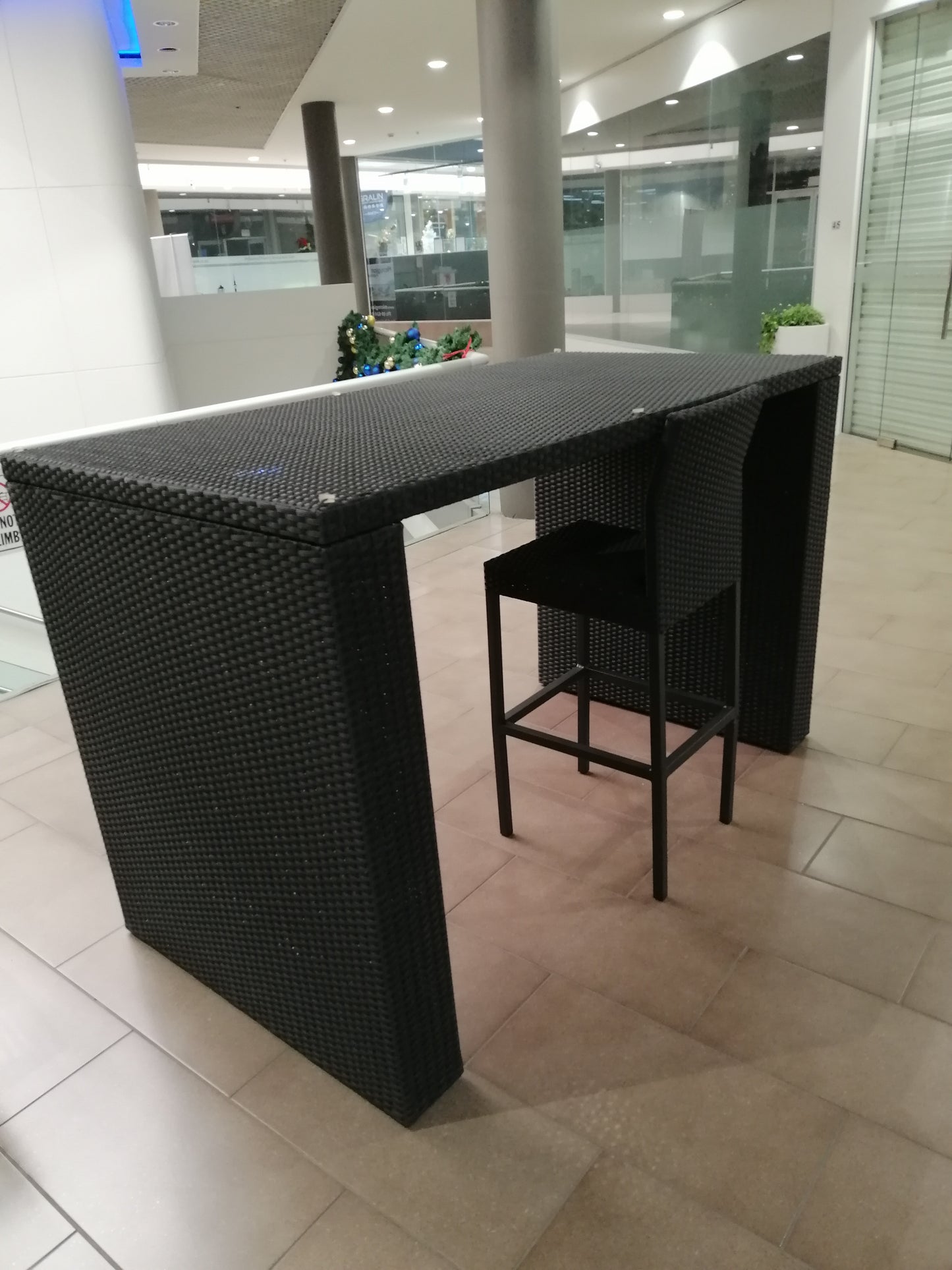 Hiview 7pc Outdoor Rattan Bar set Black colour available, Special now