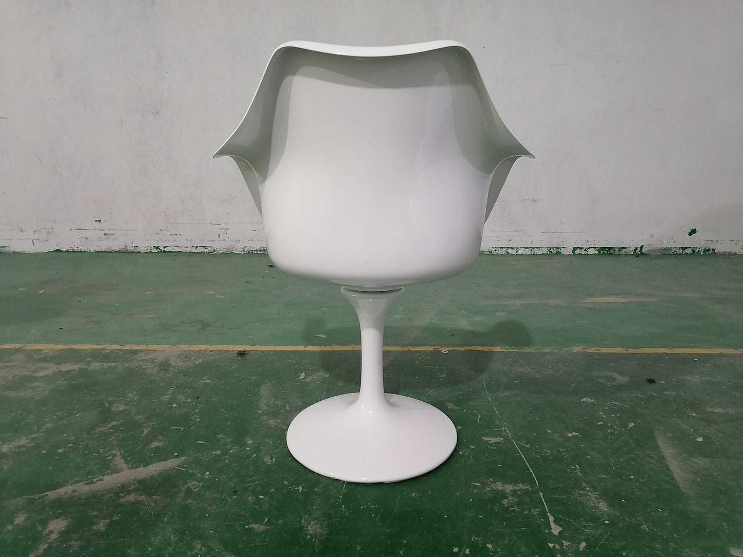 White Fiberglass Tulip Armchair, 2 colors for cushions