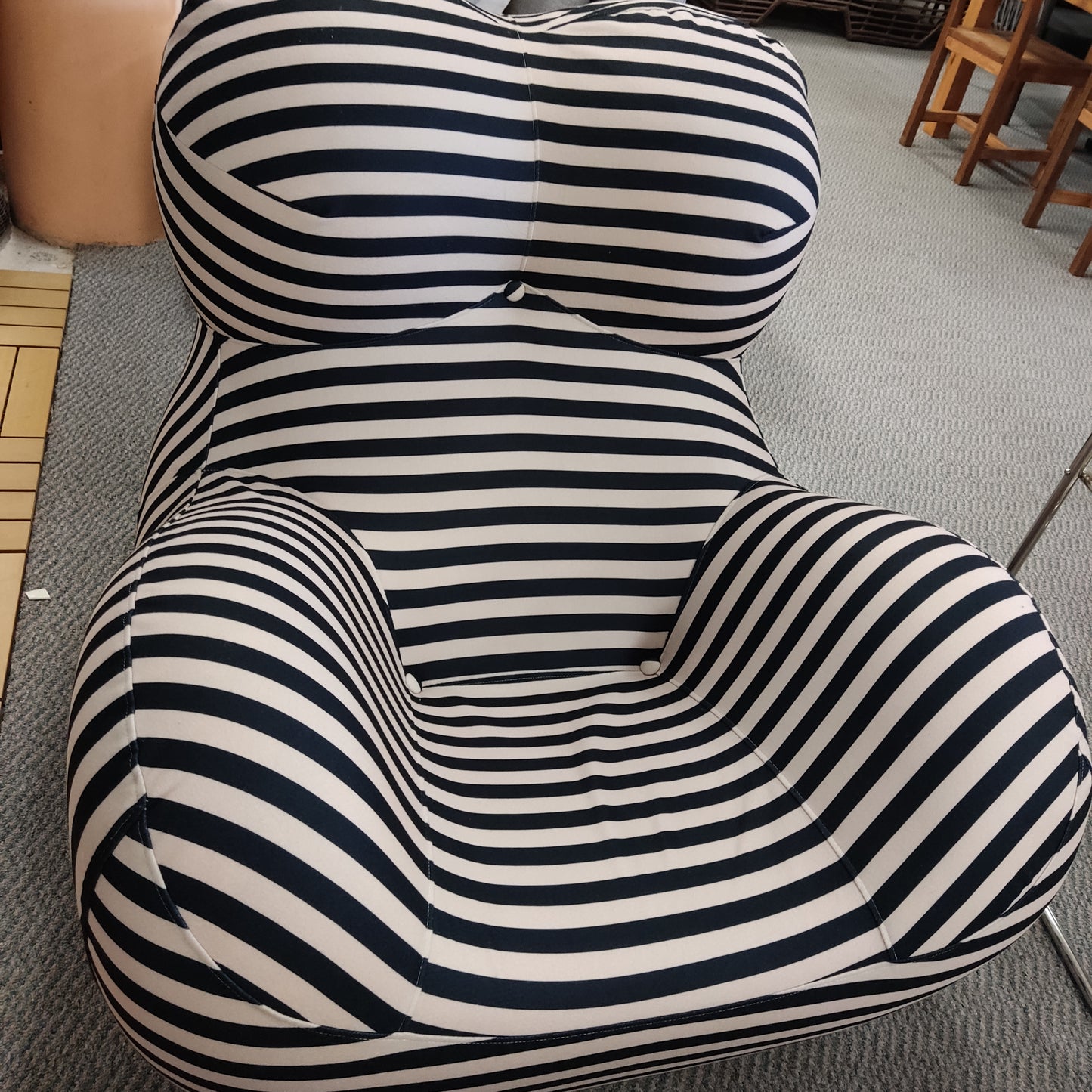 *MG* MaMa Italian style armchair,  Specaila price available now